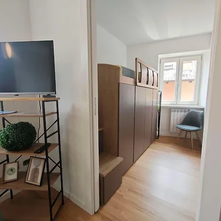 Trilo Orologio Apartament Clusone